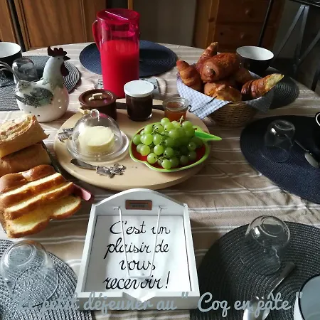 ベッド・アンド・ブレックファスト Le Coq En Pate